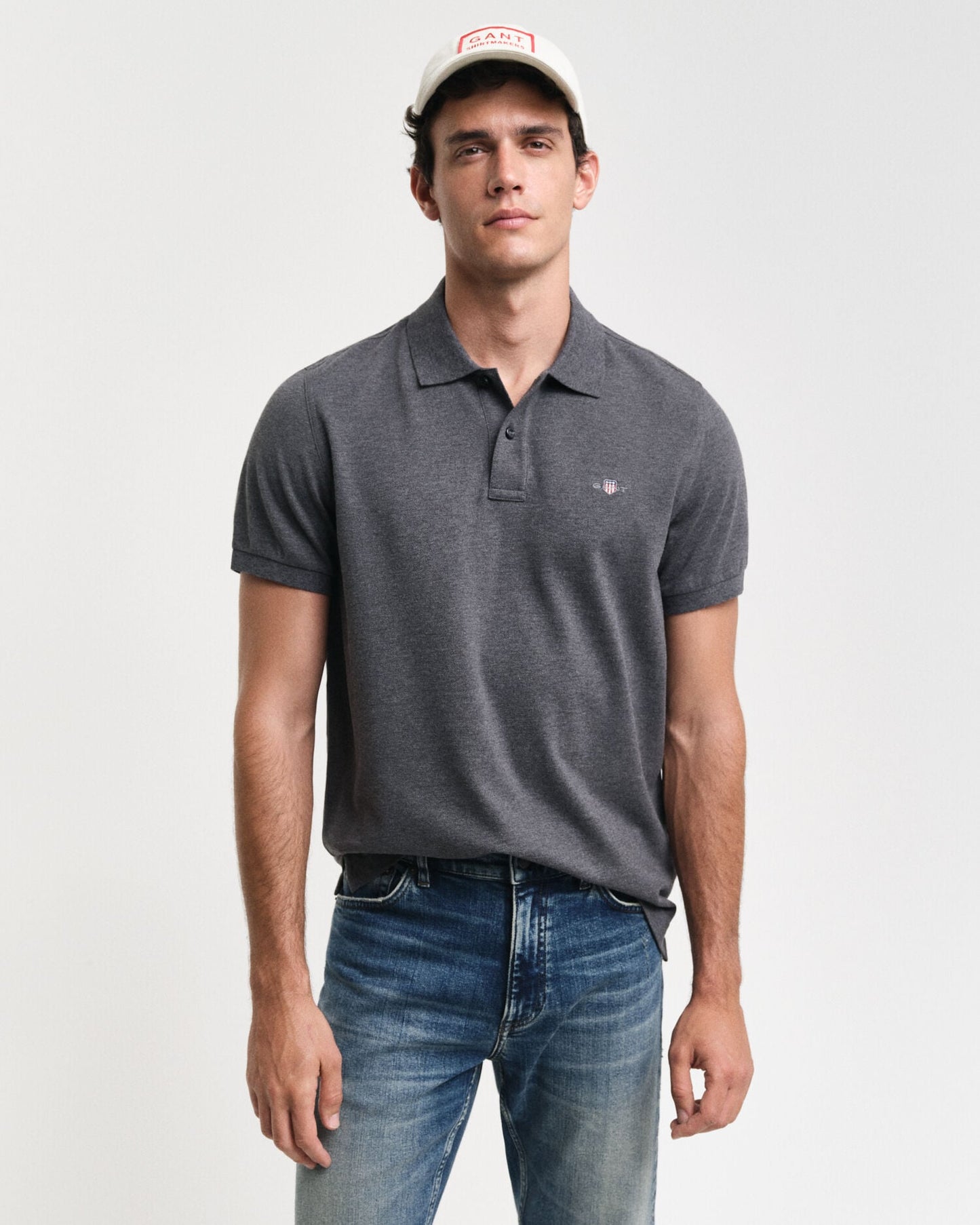 Regular Fit Polohemd aus Piqué mit Wappen
