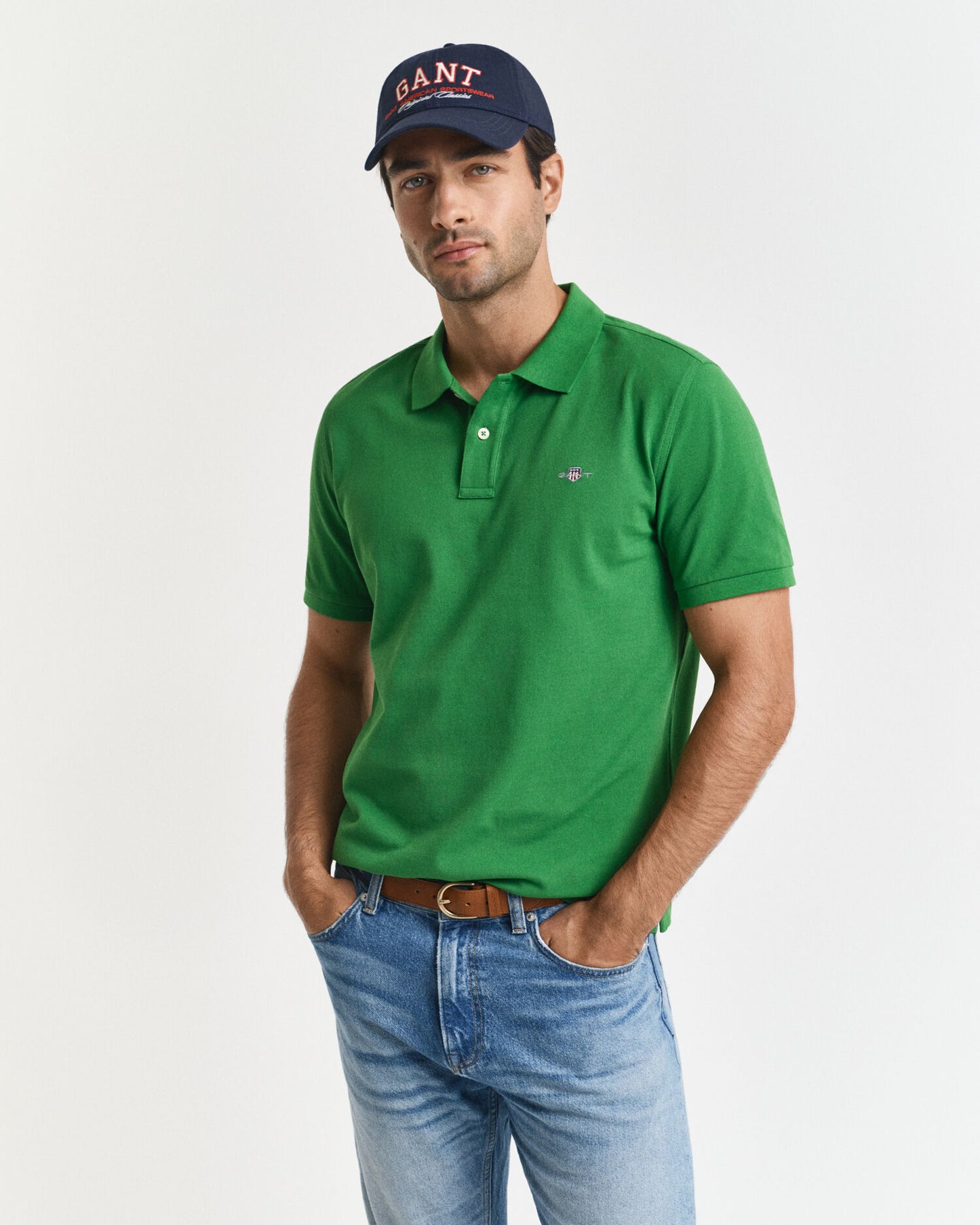 Polo piqué coupe classique avec écusson