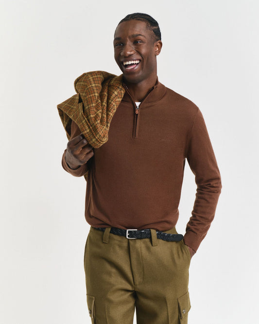 Pullover aus extrafeiner Merinowolle mit halbem Reißverschluss